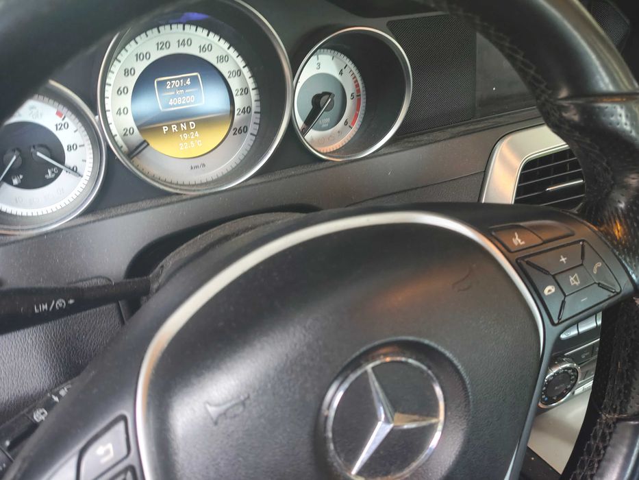 Mercedes c220acidentada