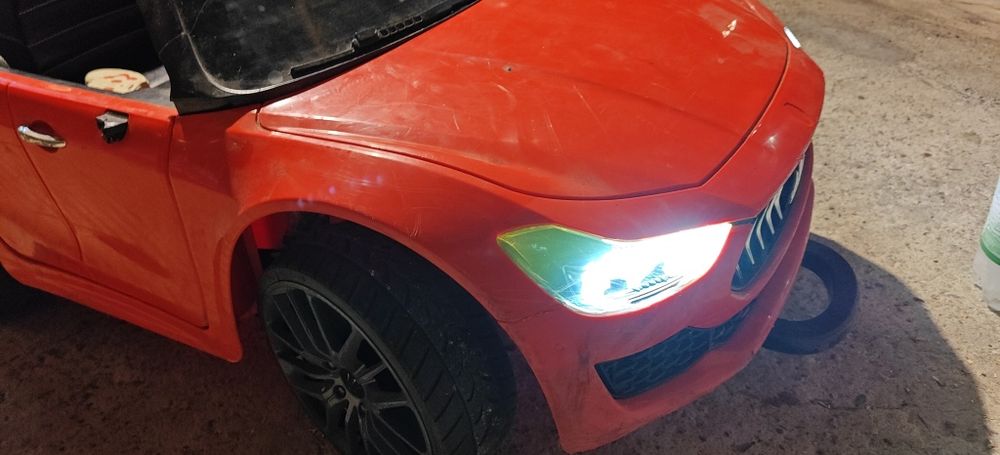 Auto na akumulator z pilotem Maserati