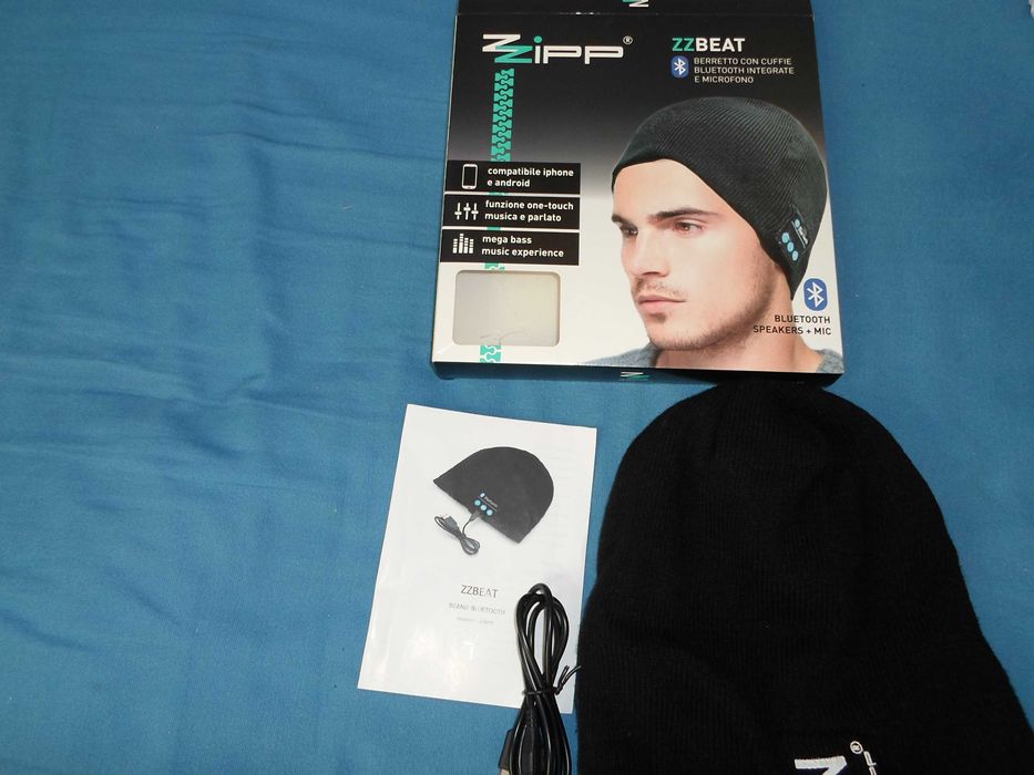 sprzedam czapke bluetooth