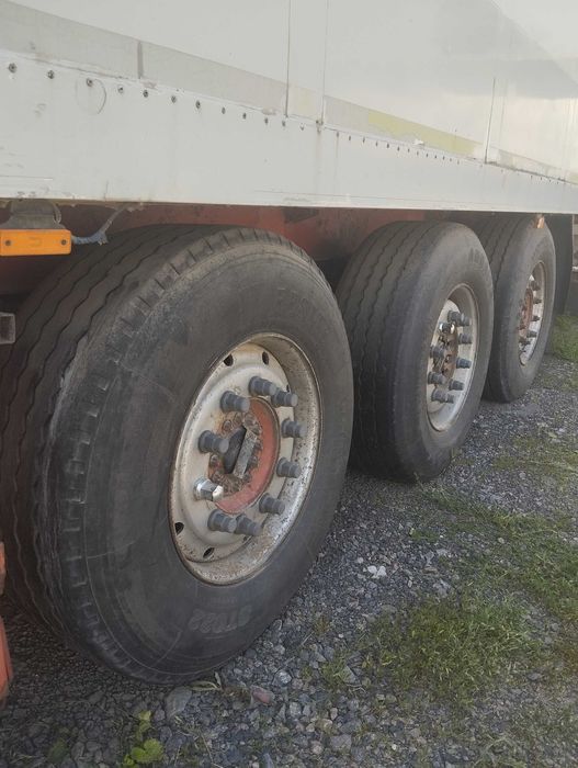 Напівпричеп . SCHMITZ Cargobyls