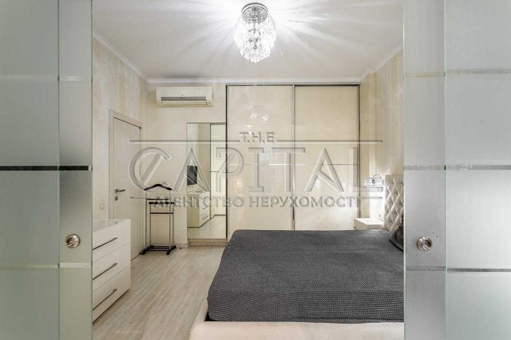 Продаж Авторський ремонт Київ Печерськ, вул. Андрія Верхогляда, 5