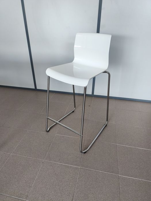 Banco Alto Design Branco – Como Novo