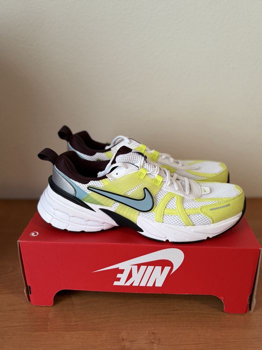 Новые ОРИГИНАЛ оригінал кроссовки кросівки Nike найк V2K Run