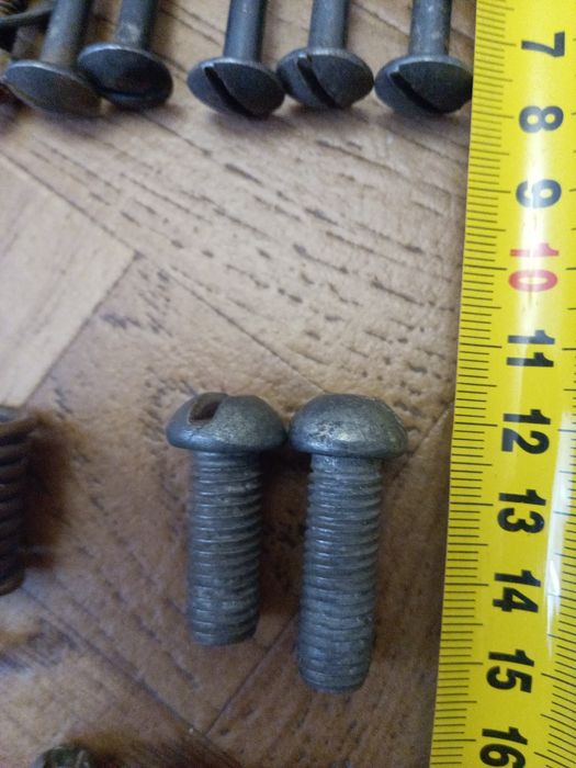 Меблеві болти, фурнітура