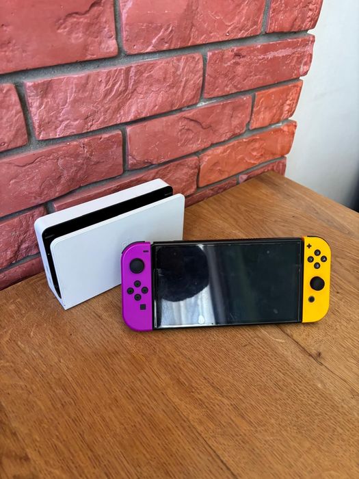 Konsola Nintendo Switch OLED Biała