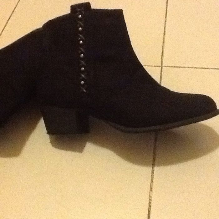 2 pares botins senhora pretas tam.37 como novas