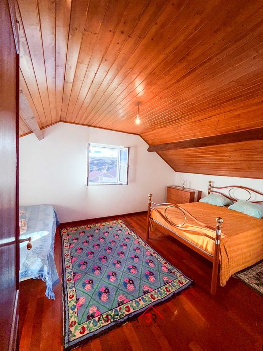 Vende-se moradia T4 Lamegal