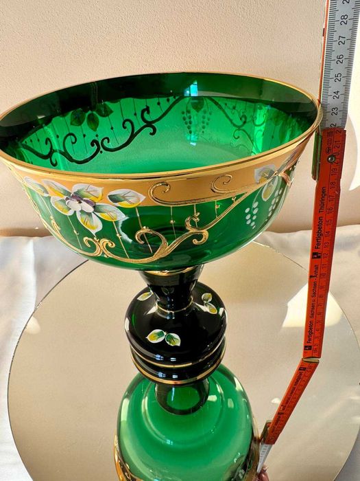 Чаша с росписью. Богемия. Смальта. Богемское стекло.