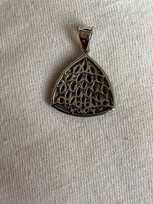 Серебряный комплект с сапфирами