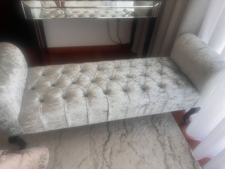 Banqueta veludo cinza