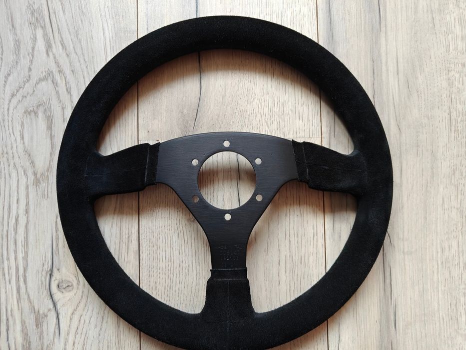 Kierownica Sparco R323