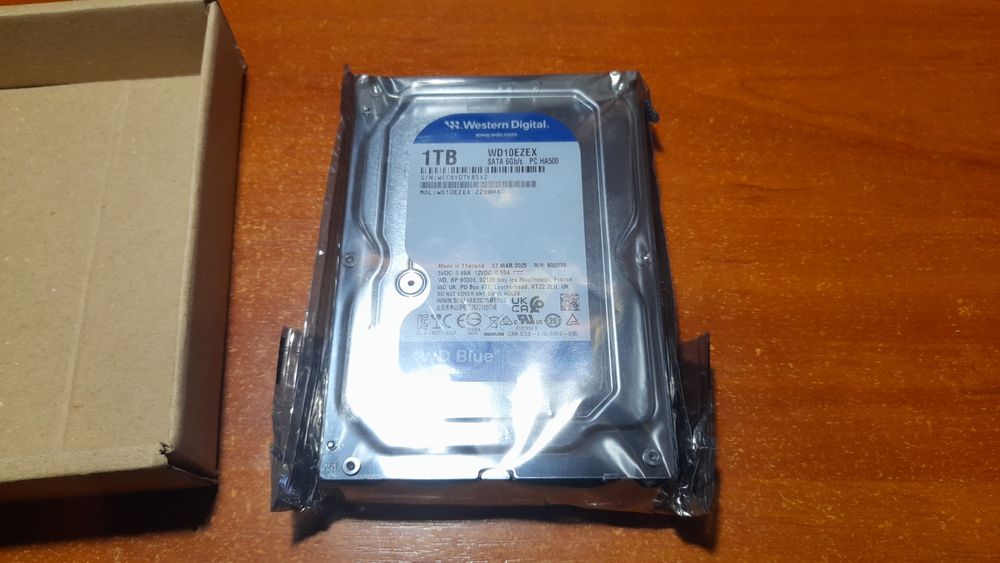 Жорсткий диск hdd WD10EZEX 1TB новий