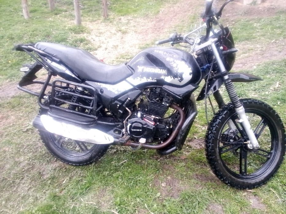Продам мотоцикл 200 кубовий