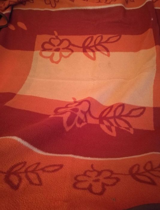 Koc polarowy polar gruby kwiaty pomarańczowy