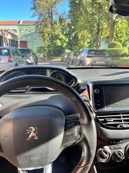 Peugeot 2008 1.2 PureTech