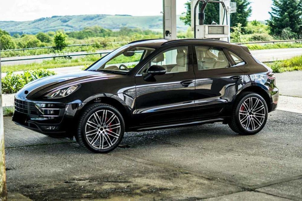Szare felgi R21 5x112 Porsche Macan od FELGOCAR
