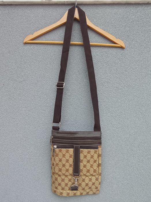 Carteira tiracolo castanha