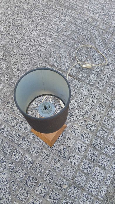 Candeeiro de mesa