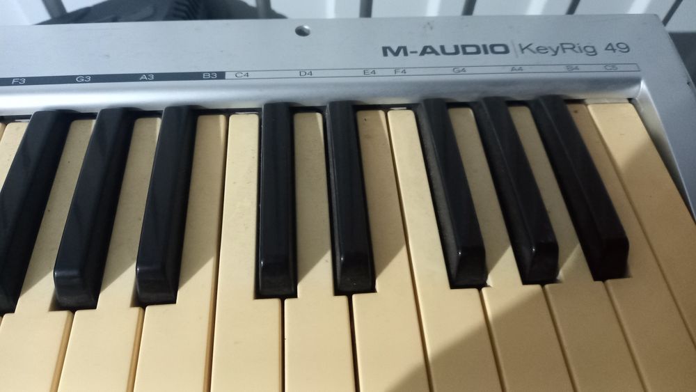 M-Audio KeyRig 49 controlador MIDI USB de 49 teclas