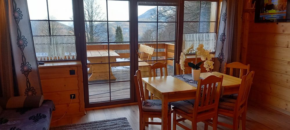 Domki, domek,noclegi z banią, jacuzzi do wynajęcia w Szczyrku .Walówka