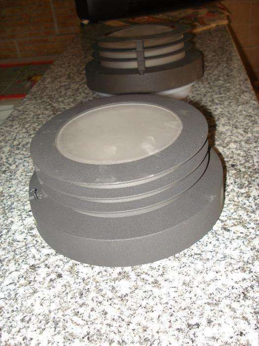 Candeeiros de Parede/Teto (Garagem, Jardim)