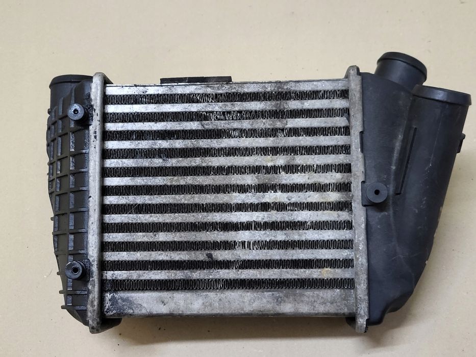 chłodnica intercooler powietrza czujnik audi a4 b6 b7 8e 2.5 tdi oe