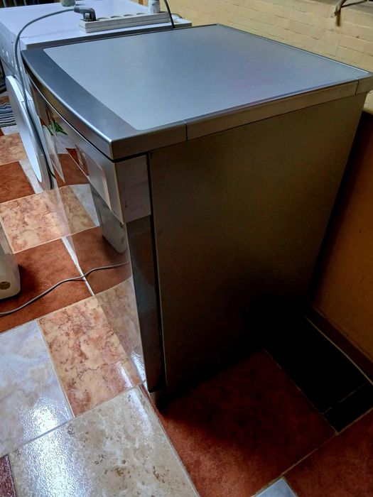 Máquina de lavar loiça para peças