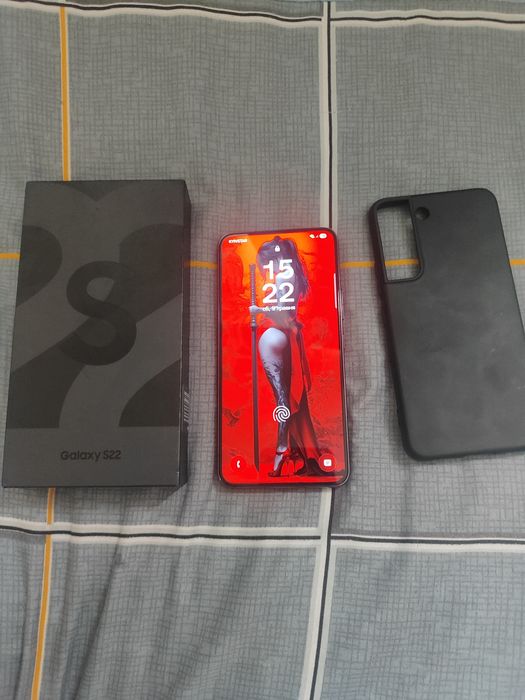 Samsung galaxy S22 8/256