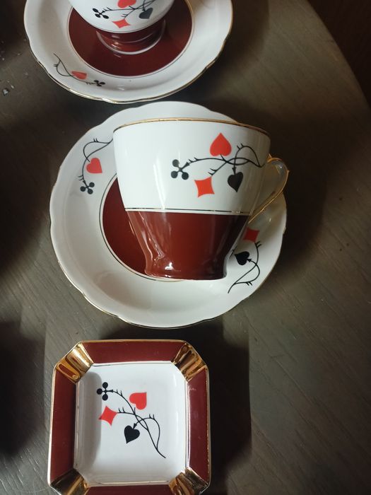 Porcelanowy komplet do kawy z serii brydż Ćmielów