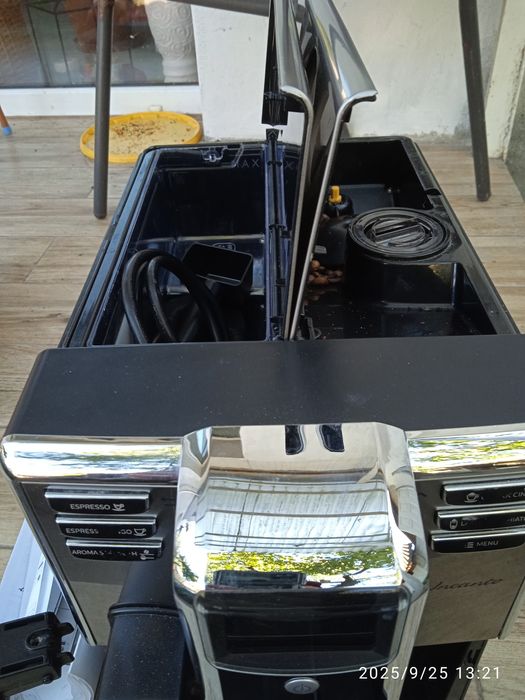 Кавоварка Saeco incanto