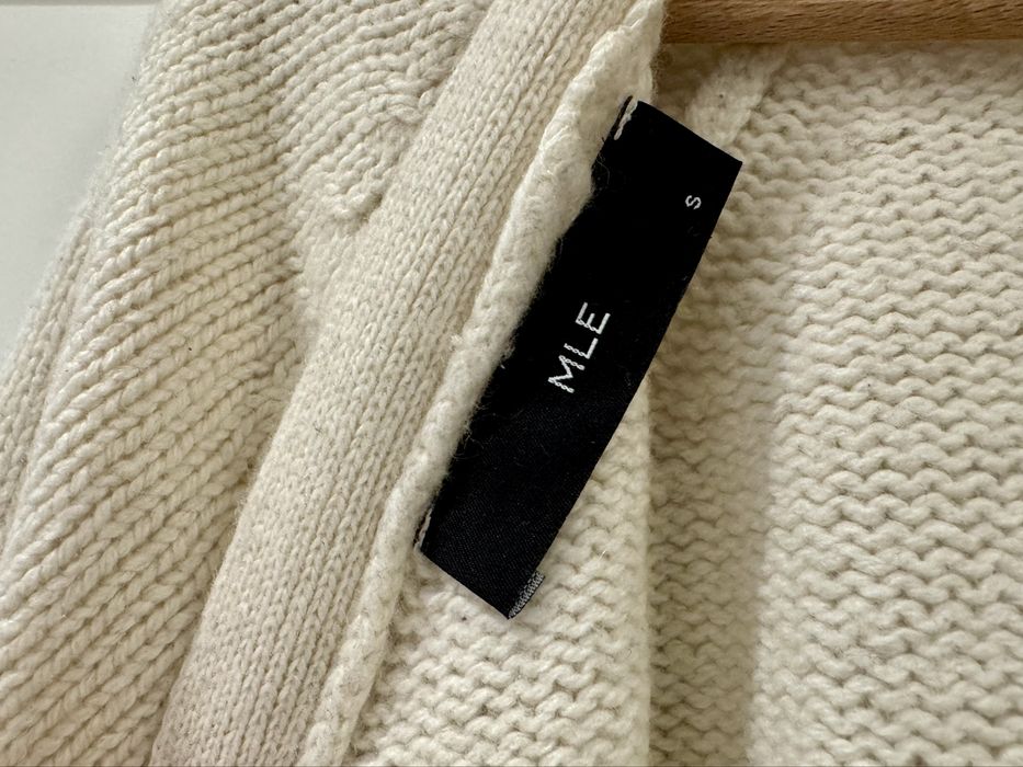 Sweter MLE Collection S