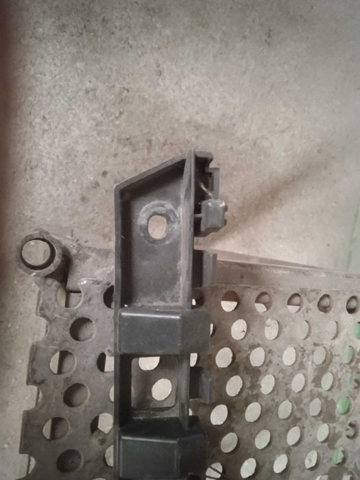 Кронштейн заднего бампера Шкода супер б 3.