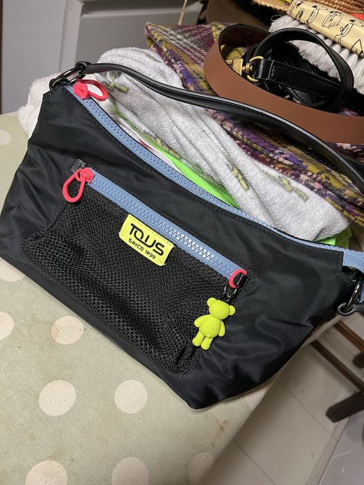 Mala TOUS preta e colorida ursinho