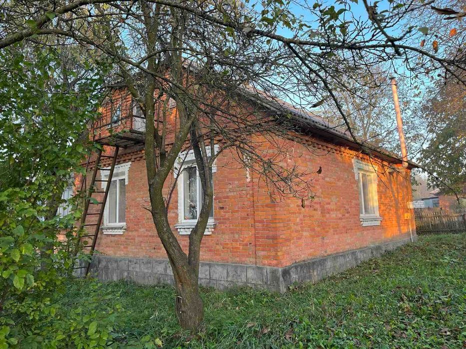 Продається будинок за містом!