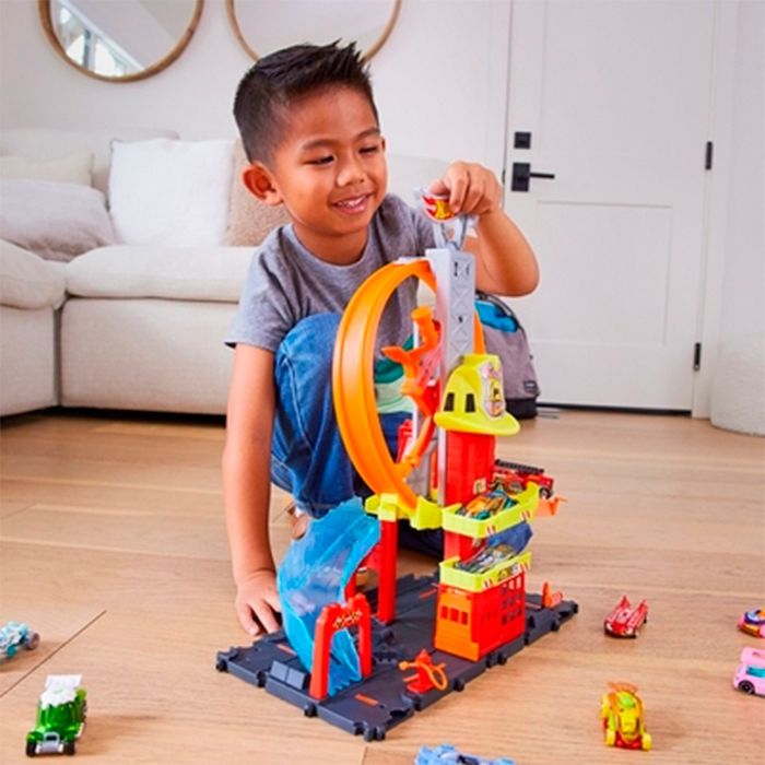 В наявності. Трек Hot Wheels City Fire Station Пожежна станція оригіна