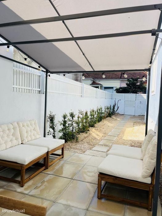 Quarto - localizado em Costa da Caparica Lisbon