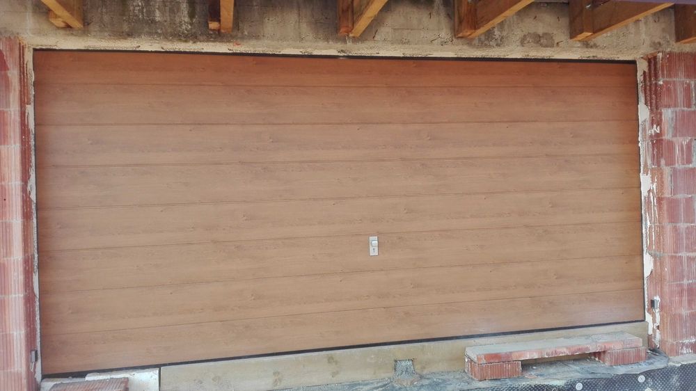 Brama garażowa segmentowa Bramy garażowe przemysłowe