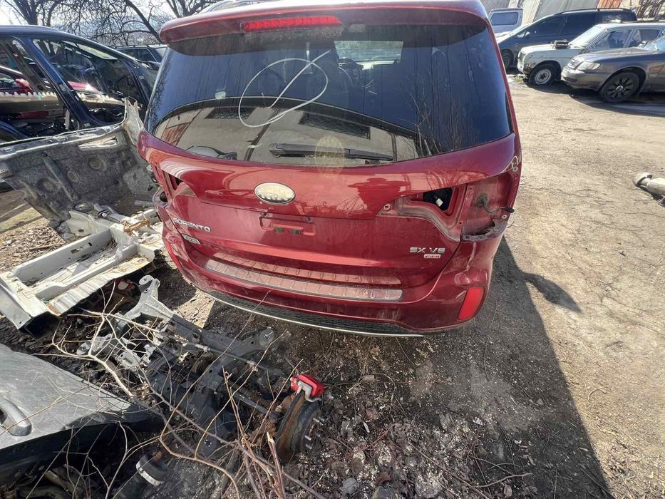 Kia Sorento 2010-2016 крышка багажника, ляда, фонари, задний бампер, задний усилитель комплект