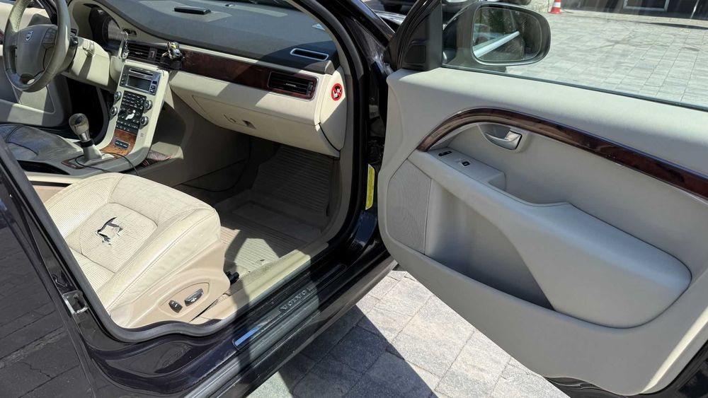 Volvo s80  2007r. 2.5T manual