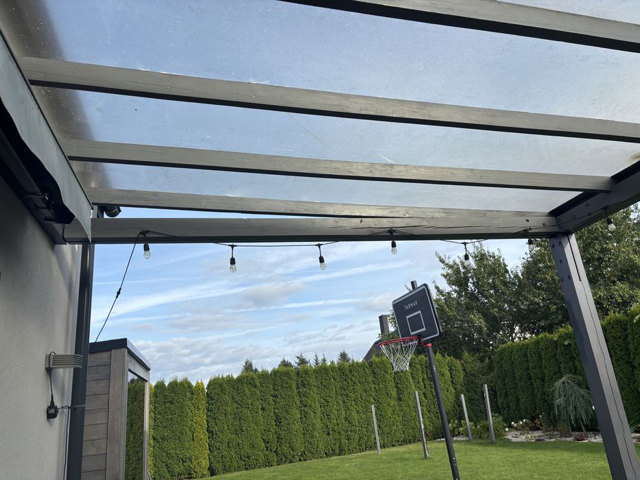 Zadaszenie tarasu drewniane z poliweglanem litym 4.6x4