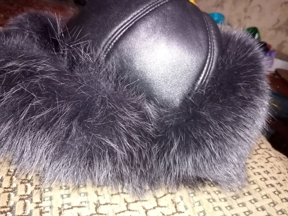 Шапка з хутра песця