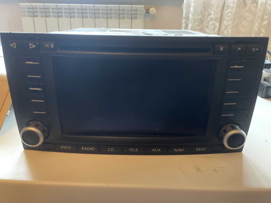 Штатна магнітола Touareg Туарег радіо навігація 7L6 035 191 N