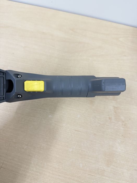 Saawka tapicerki rękojeść odkurzacza Karcher Puzzi 8/1 10/1 bez zaworu