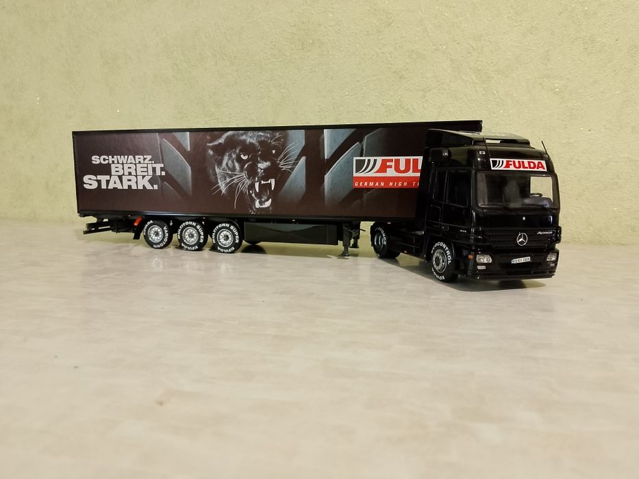 Minichamps actros