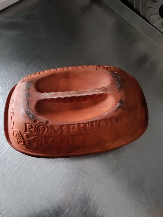 garnek rzymski do pieczenia