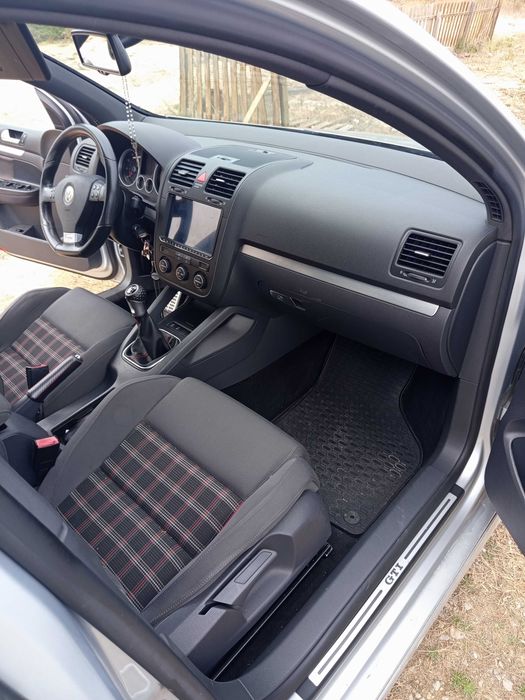 Golf mk5 GTI 200cv