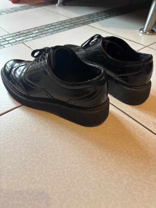 Туфлі Pull&Bear стильні чорного кольору