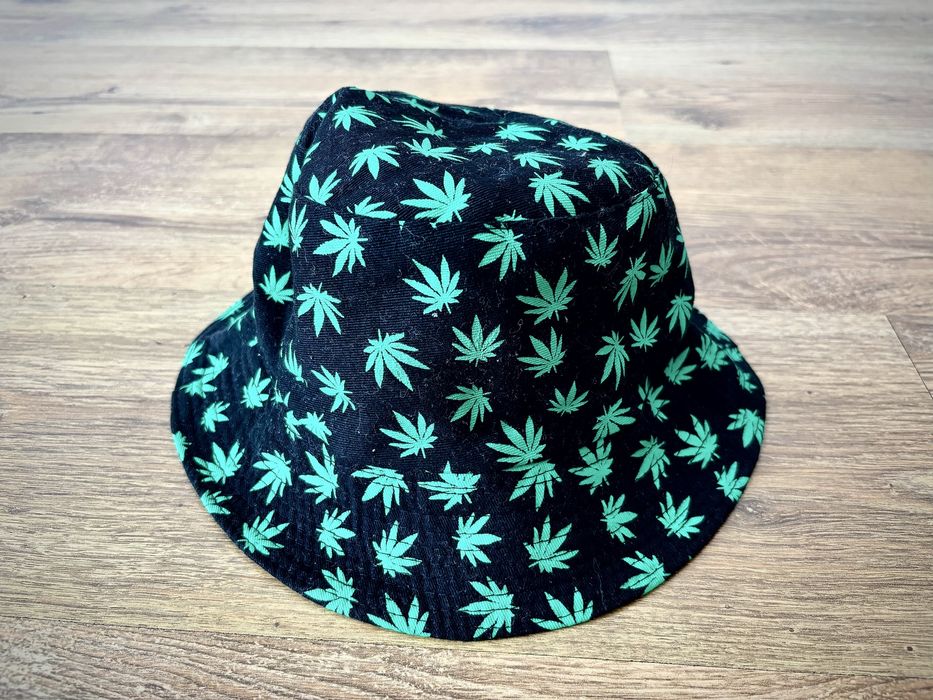 Czapka marihuana (NOWA)