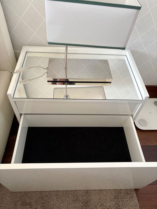 2 mesas de cabeira - Interdesign