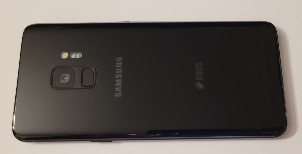 Smartfon Samsung Galaxy S9 czarny SM-G960F
